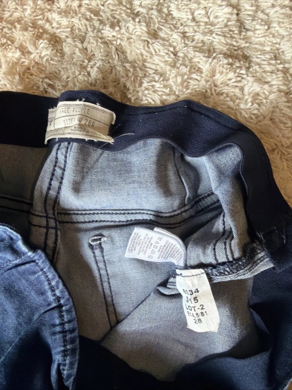FREE PEOPLE Penny Pull On Flare Jeans Dark Wash Stretch Low Rise Boho Women’s 28 - Picture 3 of 8